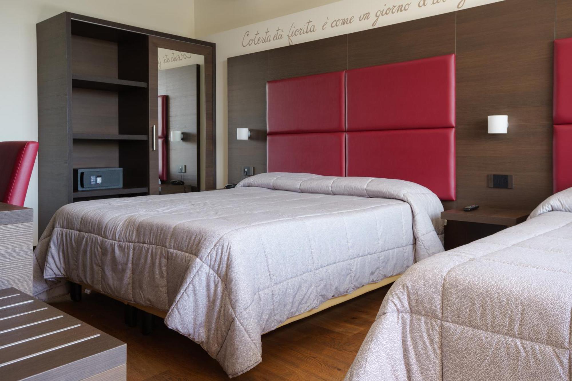 Hotel Ristorante Da Tonino Recanati Luaran gambar